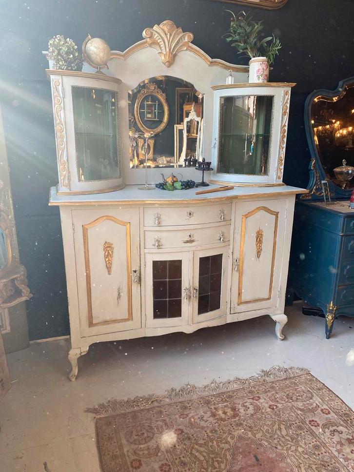 Charmante Brocante Buffetkast, Huis en Inrichting, Complete inboedels, Ophalen
