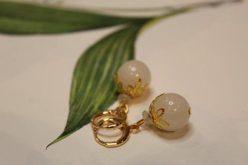 Kwarts oorbellen , goud en wit | Echte steen, Sieraden, Tassen en Uiterlijk, Oorbellen, Nieuw, Hangers, Goud, Met edelsteen, Ophalen of Verzenden