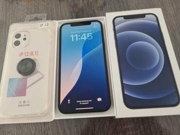 In top conditie iPhone 12 5G 128GB met ios 18.6 met doos.  beschikbaar voor biedingen
