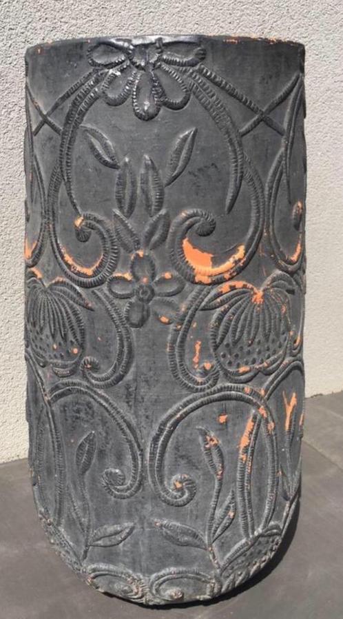 grote XL hoge 57cm terracotta bloempot 3d motief vaas, Tuin en Terras, Bloempotten, Gebruikt, Terracotta, Binnen, Balkon, 40 tot 70 cm