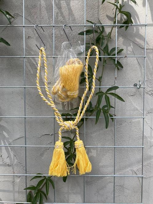 EMBRASSE MET DUBBELE FLOS GEEL NIEUW, Huis en Inrichting, Stoffering | Gordijnen en Lamellen, Nieuw, Minder dan 100 cm, Overige kleuren