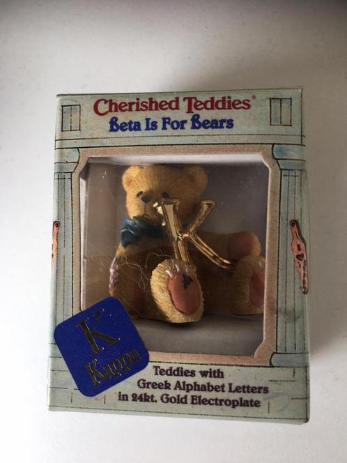 Cherished Teddies Grieks Alfabet Letter Kappa (nieuw), Verzamelen, Beren en Cherished Teddies, Nieuw, Beeldje, Cherished Teddies