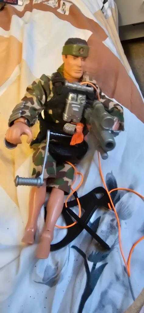 Action man hasbro met wapen vintage, Kinderen en Baby's, Speelgoed | Actiefiguren, Zo goed als nieuw, Ophalen of Verzenden