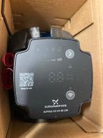 Nieuwe Grundfos Alpha2 GO 15-40 130 Circulatiepomp, Doe-het-zelf en Verbouw, Verwarming en Radiatoren, Ophalen, Minder dan 30 cm