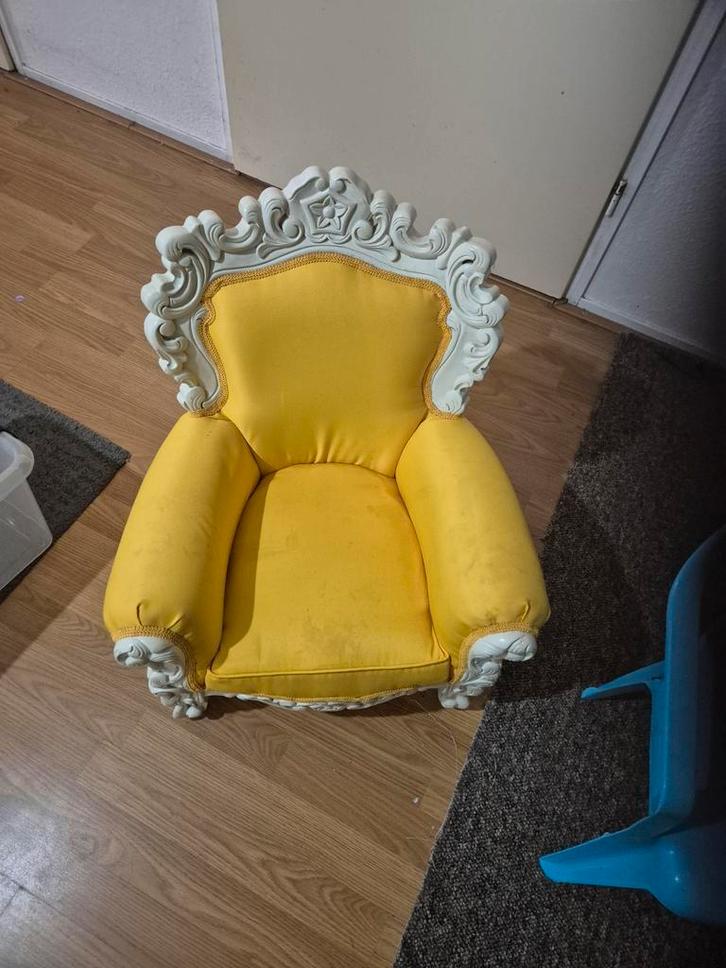 Luxe Mini Troon Stoel - Geel &, Huis en Inrichting, Fauteuils, Gebruikt, Hout, Stof, Minder dan 50 cm, Minder dan 75 cm, Ophalen of Verzenden