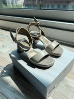 Noë leren sandalen met hak zgan, Kleding | Dames, Ophalen of Verzenden, Zo goed als nieuw, Overige kleuren, Sandalen of Muiltjes