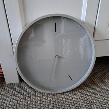 Stijlvolle design wandklok Boring Collection, Lensvelt beschikbaar voor biedingen