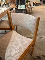 Vintage Houten Stoelen met Stof Bekleding, Huis en Inrichting, Stoelen, Ophalen, Gebruikt, Twee, Bruin