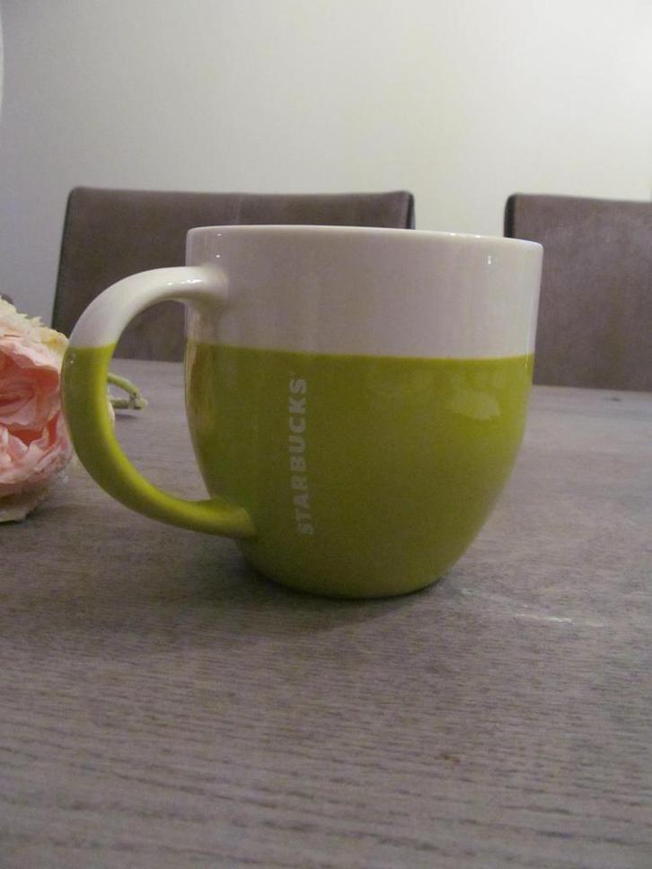 Starbucks 2012  Beker, Verzamelen, Porselein, Kristal en Bestek, Zo goed als nieuw, Overige typen, Porselein, Ophalen of Verzenden