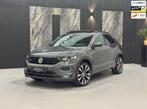 Volkswagen T-Roc 1.5 TSI DSG R-Line|Pano|Virtual|Camera|BOMV, Stof, Euro 6, 4 cilinders, 150 pk