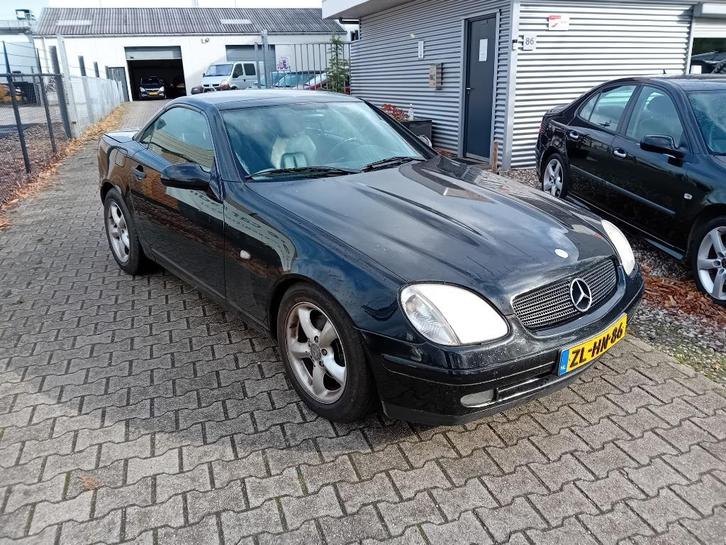 Mercedes-Benz SLK R170 2.0 Slk200 Roadster AUT 1999 Zwart, Auto's, Mercedes-Benz, Bedrijf, SLK, ABS, Airbags, Airconditioning