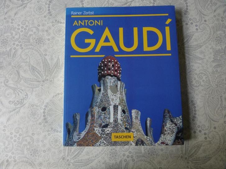 Rainer Zerbst, Gaudi       , Boeken, Kunst en Cultuur | Architectuur, Zo goed als nieuw, Architecten, Ophalen of Verzenden