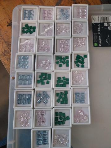 Mega partij synthetische spinel facet geslepen edelstenen beschikbaar voor biedingen