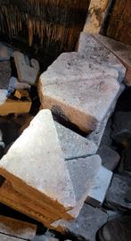 Betonnen straatstenen bischopsmuts 82x, Ophalen, Gebruikt, Beton, Overige typen