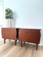 Vintage nachtkastjes 2 kastjes jaren60 midcentury organisch, Huis en Inrichting, Ophalen, Zo goed als nieuw, 65 cm of meer, 70 cm of meer
