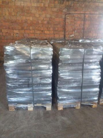 VOLLE PALLET NACHTBRIKETTEN 1015 KG 299,- beschikbaar voor biedingen