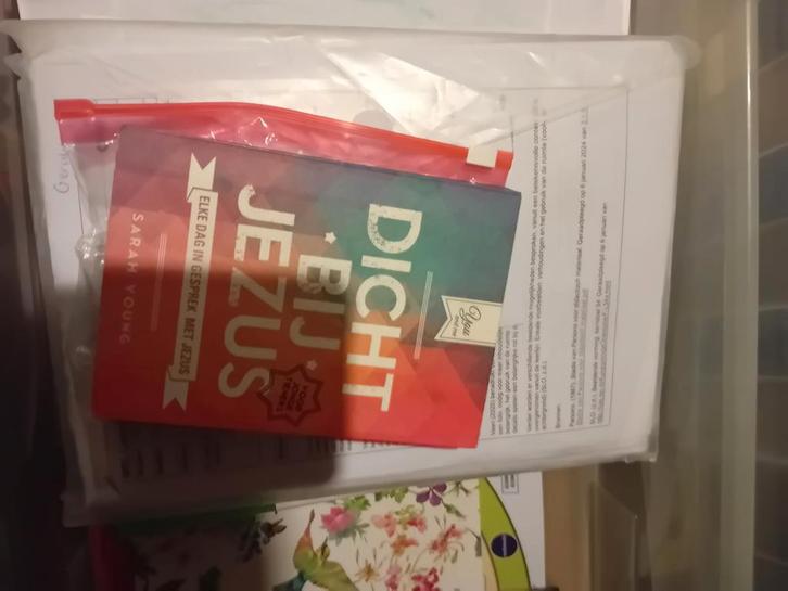 Dicht bij Jezus - Dagboek voor tieners, Boeken, Godsdienst en Theologie, Zo goed als nieuw, Christendom | Katholiek, Christendom | Protestants