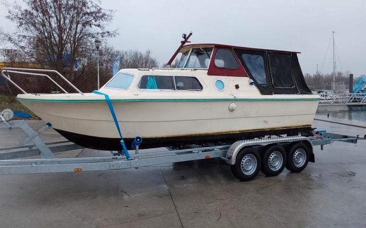 INTER 630 OPKNAPPERTJE 1499,-  Graag goed lezen aub., Watersport en Boten, Motorboten en Motorjachten, Gebruikt, Polyester, 6 tot 9 meter