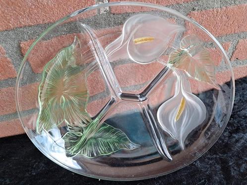 Prachtige vintage partyschaal met kelk bloemen en bladeren., Antiek en Kunst, Antiek | Glas en Kristal, Ophalen of Verzenden