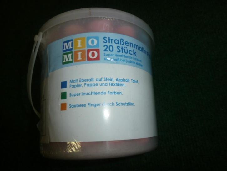 NIEUW Stoepkrijt 2 emmers in totaal 40 stuks diverse kleuren, Kinderen en Baby's, Speelgoed | Buiten | Los speelgoed, Nieuw, Ophalen of Verzenden