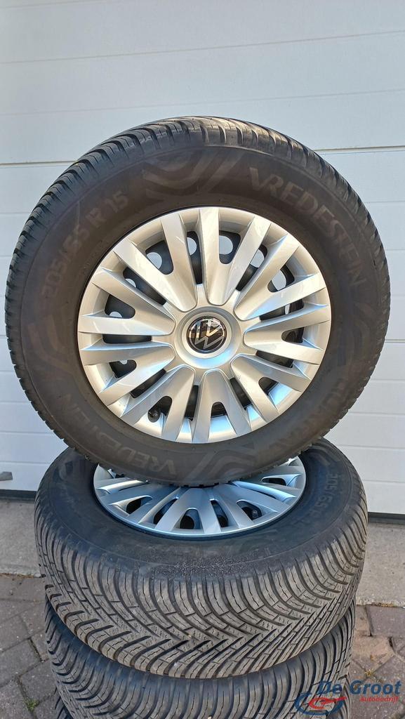 Winterbanden / winterwielen 205/65/15 VW Caddy / Vw Golf, To, Auto-onderdelen, Banden en Velgen, Banden en Velgen, Winterbanden