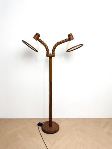 Vintage houten vloerlamp van Steinhauer met twee kappen beschikbaar voor biedingen
