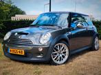 Mini 1.6 16V Cooper S 2007 Grijs - AIRCO/CRUISE/XENON/NAVI, Voorwielaandrijving, Zwart, 4 cilinders, 4 stoelen