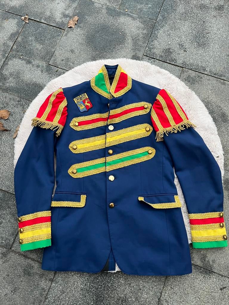 Prachtige Vastelaovesjas Carnavalsjas maat 48 S, Carnaval, Maat 48/50 (M), Ophalen of Verzenden, Kleding