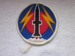 Embleem US 56e veldartilleriebrigade diameter 7,5 cm., Ophalen of Verzenden, Landmacht, Amerika, Embleem of Badge