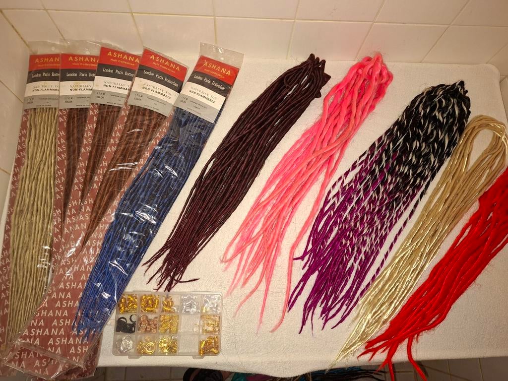 Grote set Dreadlocks dubbele dreads accessoires, Sieraden, Tassen en Uiterlijk, Uiterlijk | Haarverzorging, Gebruikt, Pruik of Haarverlenging