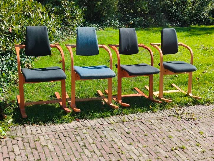 4 actulum varier stokke stoelen, Huis en Inrichting, Stoelen, Gebruikt, Vier, Hout, Ophalen