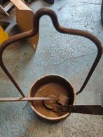 Antieke smeltpot op pootjes met lepels, Ophalen of Verzenden