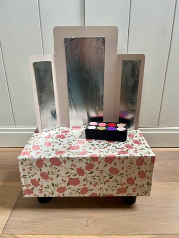 Sinterklaas surprise make up tafel / meisjes beschikbaar voor biedingen