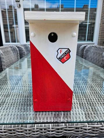 FC Utrecht vogelhuisje en 030 Utrecht minishirt  beschikbaar voor biedingen