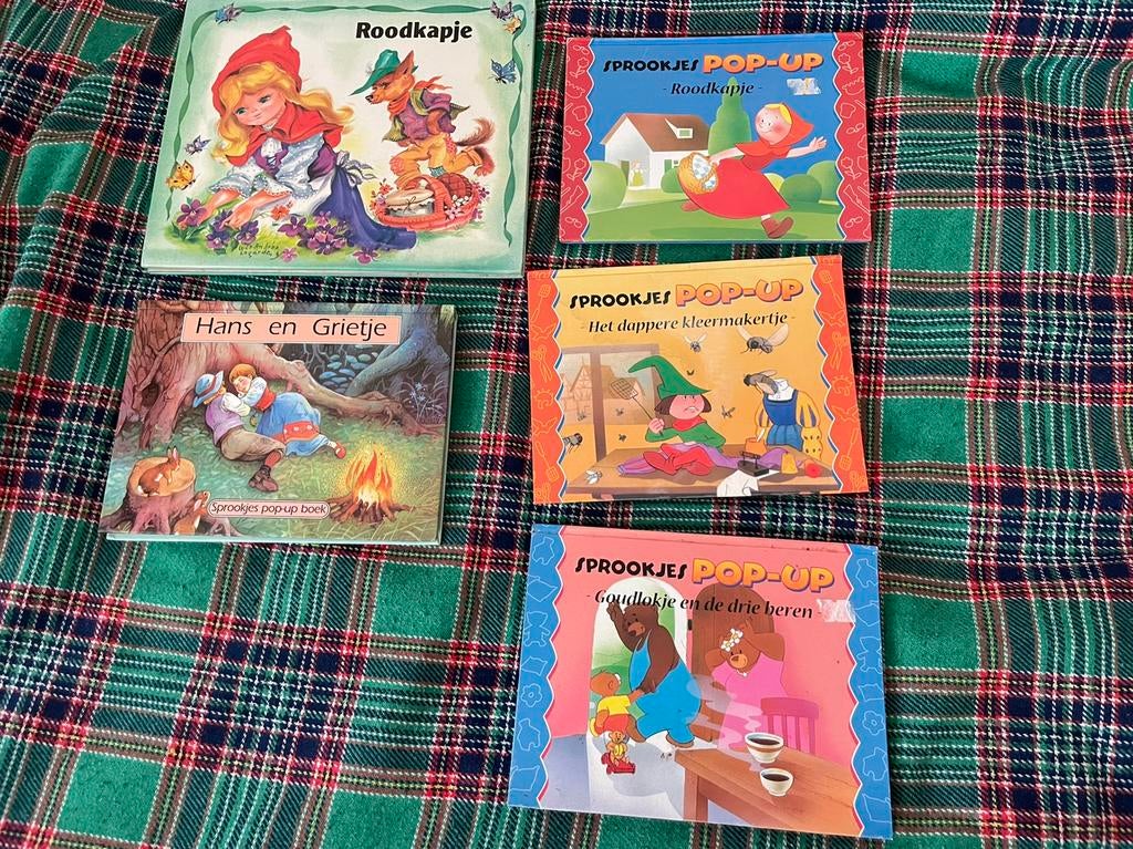 Pop up boeken roodkapje hans en grietje goudlokje kleermaker, Ophalen of Verzenden, Zo goed als nieuw, 3 tot 4 jaar