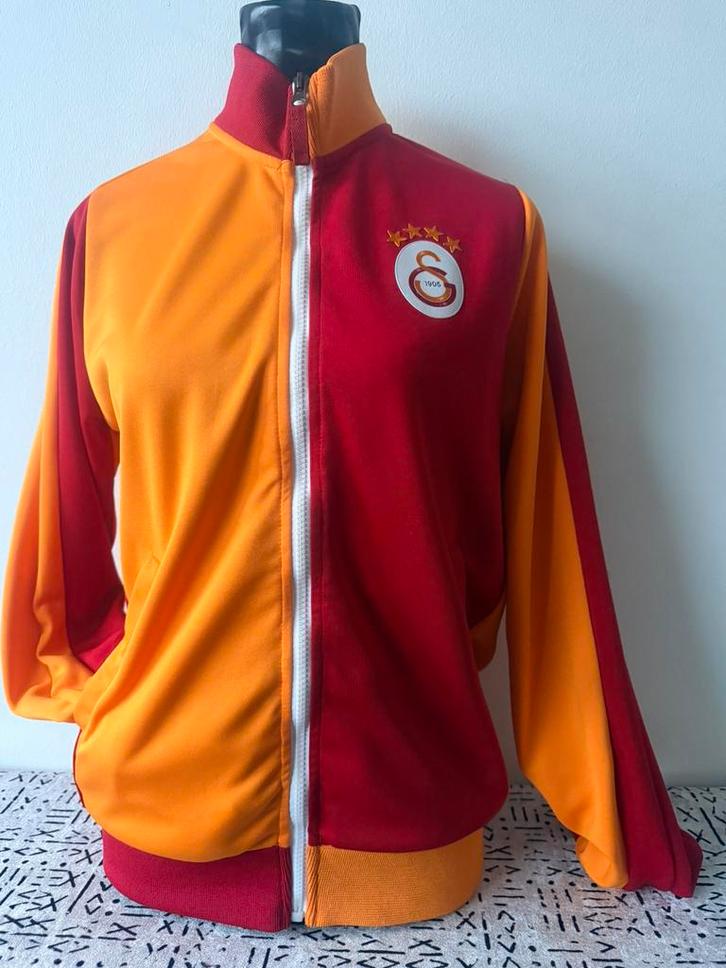 Galatasaray trainingsvest – maat XS, Kleding | Dames, Truien en Vesten, Zo goed als nieuw, Maat 34 (XS) of kleiner, Ophalen of Verzenden