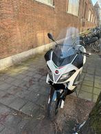 Aprillia sr max 300 te koop, Motoren, Motoren | Aprilia, Scooter, 300 cc, Particulier, 1 cilinder