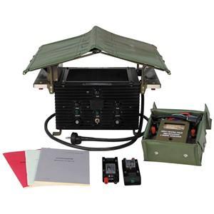 Compleet Leger radio zendontvanger RF-10 accu laadstation  beschikbaar voor biedingen