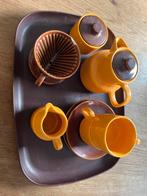 Vintage Aardewerk Servies, Huis en Inrichting, Keuken | Servies, Gebruikt, Ophalen of Verzenden, Overige stijlen, Kop(pen) en/of Schotel(s)