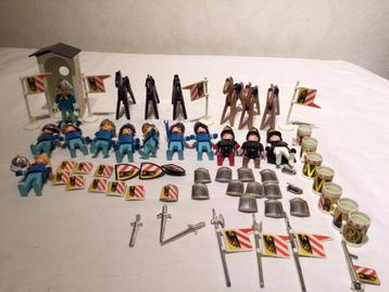 Popjes schildjes enz beschikbaar voor biedingen