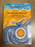 Bevrijdende Astrologie - Beerlandt, Ophalen of Verzenden, Zo goed als nieuw, Astrologie, Achtergrond en Informatie