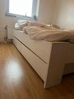 Houten bed 140x200, Huis en Inrichting, Slaapkamer | Bedden, Ophalen of Verzenden, Zo goed als nieuw