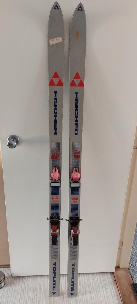 Skies (grijs, jaren '80), voor decoratief of als rekwisiet, Sport en Fitness, Skiën en Langlaufen, Gebruikt, Ski's, Overige merken