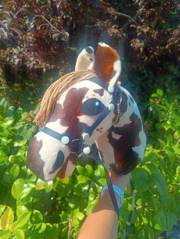 Hobbyhorse bont met bruine manen  beschikbaar voor biedingen