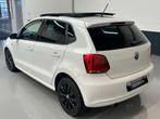 Volkswagen Polo 1.2 TSI Highline Automaat/Pano/105pk/Carplay, 1126 kg, Zwart, 4 cilinders, Leder en Stof