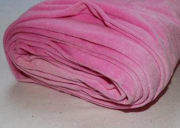 roze nicky velours beschikbaar voor biedingen