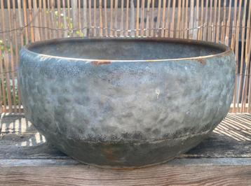 Zinken bloembak / plantenpot beschikbaar voor biedingen