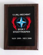 Schildje 13 NL Mechbat. SFOR 7 Stoottroepen., Verzamelen, Militaria | Algemeen, Ophalen of Verzenden, Landmacht, Nederland, Embleem of Badge