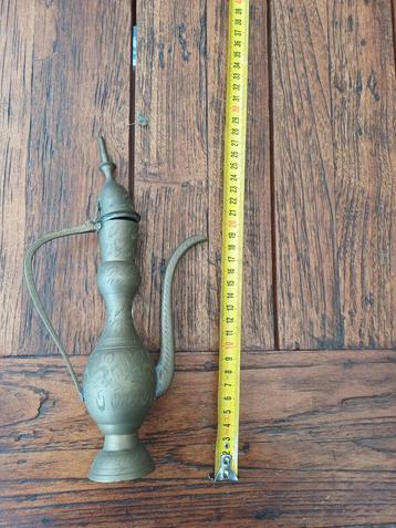 Oosterse Koperen Sierkan beschikbaar voor biedingen