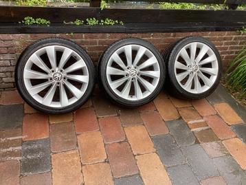18 inch velgen origineel vw  beschikbaar voor biedingen